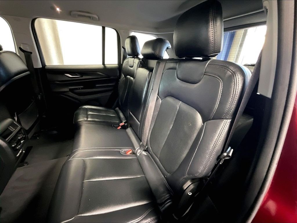 Used 2023 Red Jeep Laredo image 15