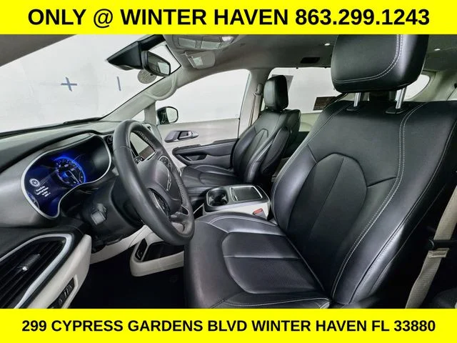 Used 2024 Silver Chrysler Touring L image 19