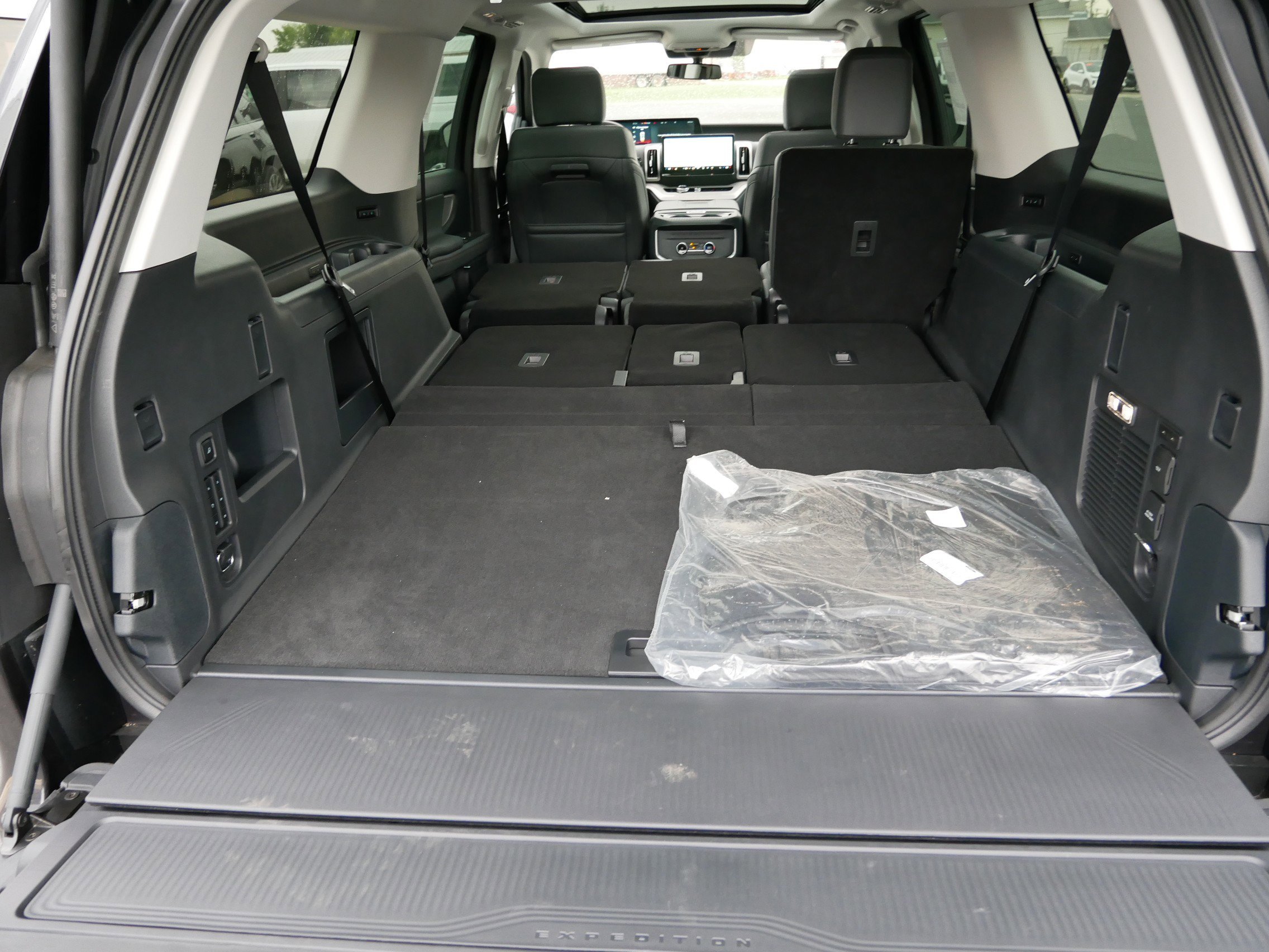 2025 Ford Expedition MAX Active - Photo 10