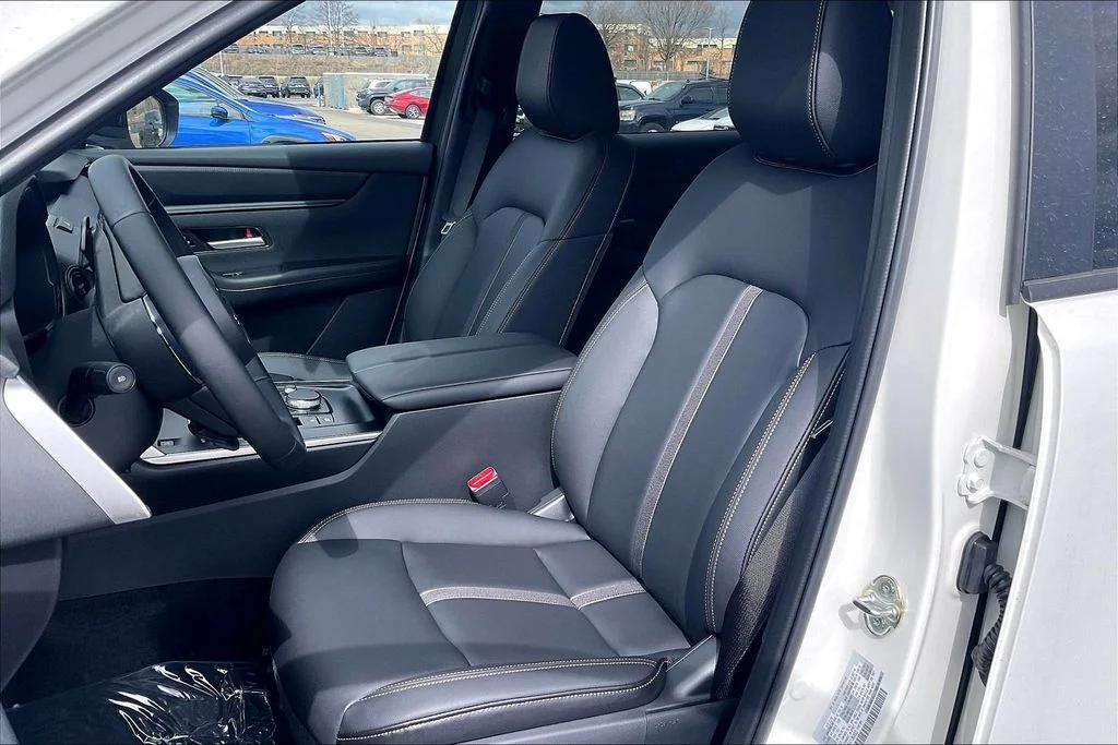 New 2026 Rhodium White Premium Mazda SC AWD image 9