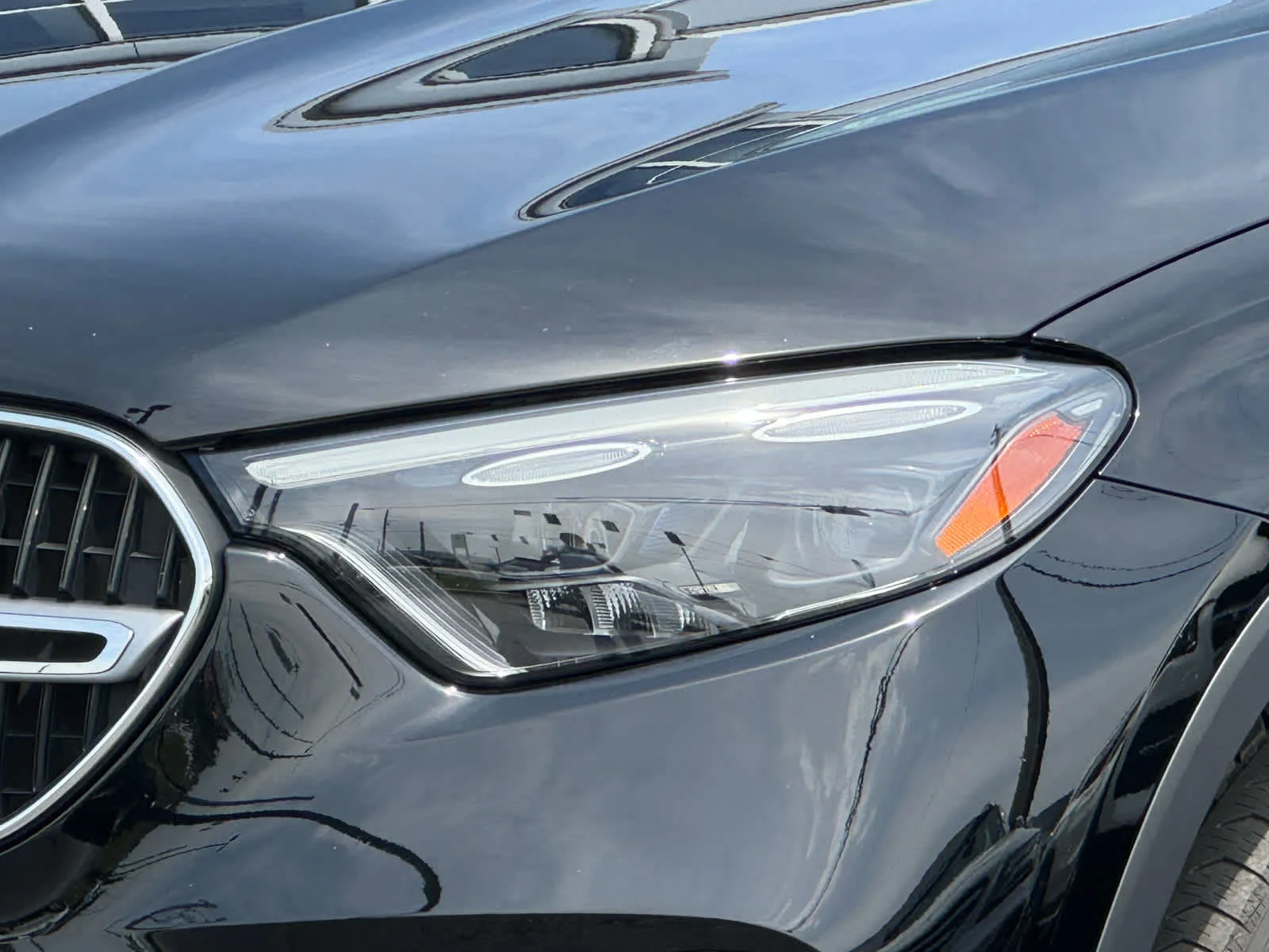 Used 2023 Black Mercedes-Benz GLC 300 image 5