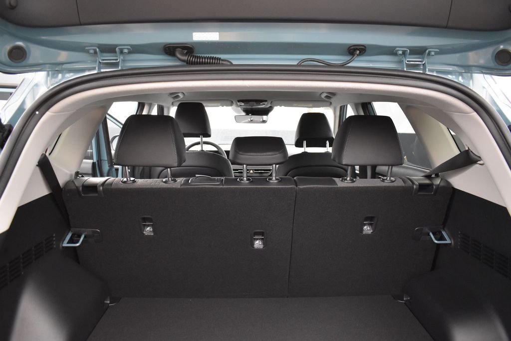 New 2026 Pluton Blue / Black Roof Kia S image 21