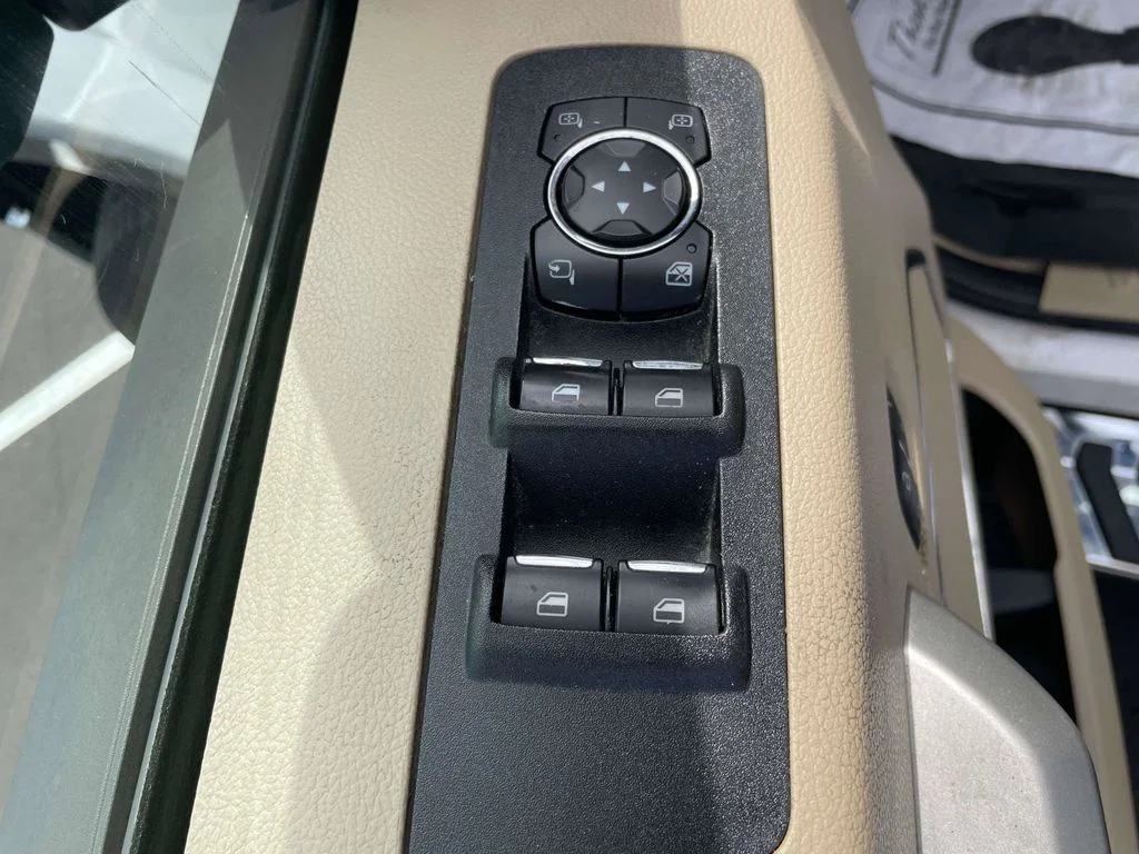 Certified Used 2019  Ford Lariat image 16
