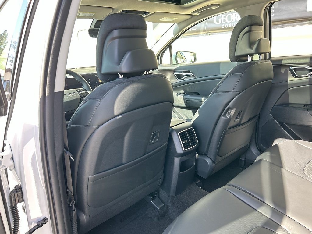 New 2026 Glacial White Pearl Kia SX Prestige image 12
