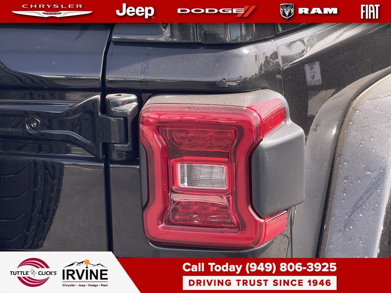 New 2026 Black Clear-Coat Exterior Paint Jeep Sahara image 9