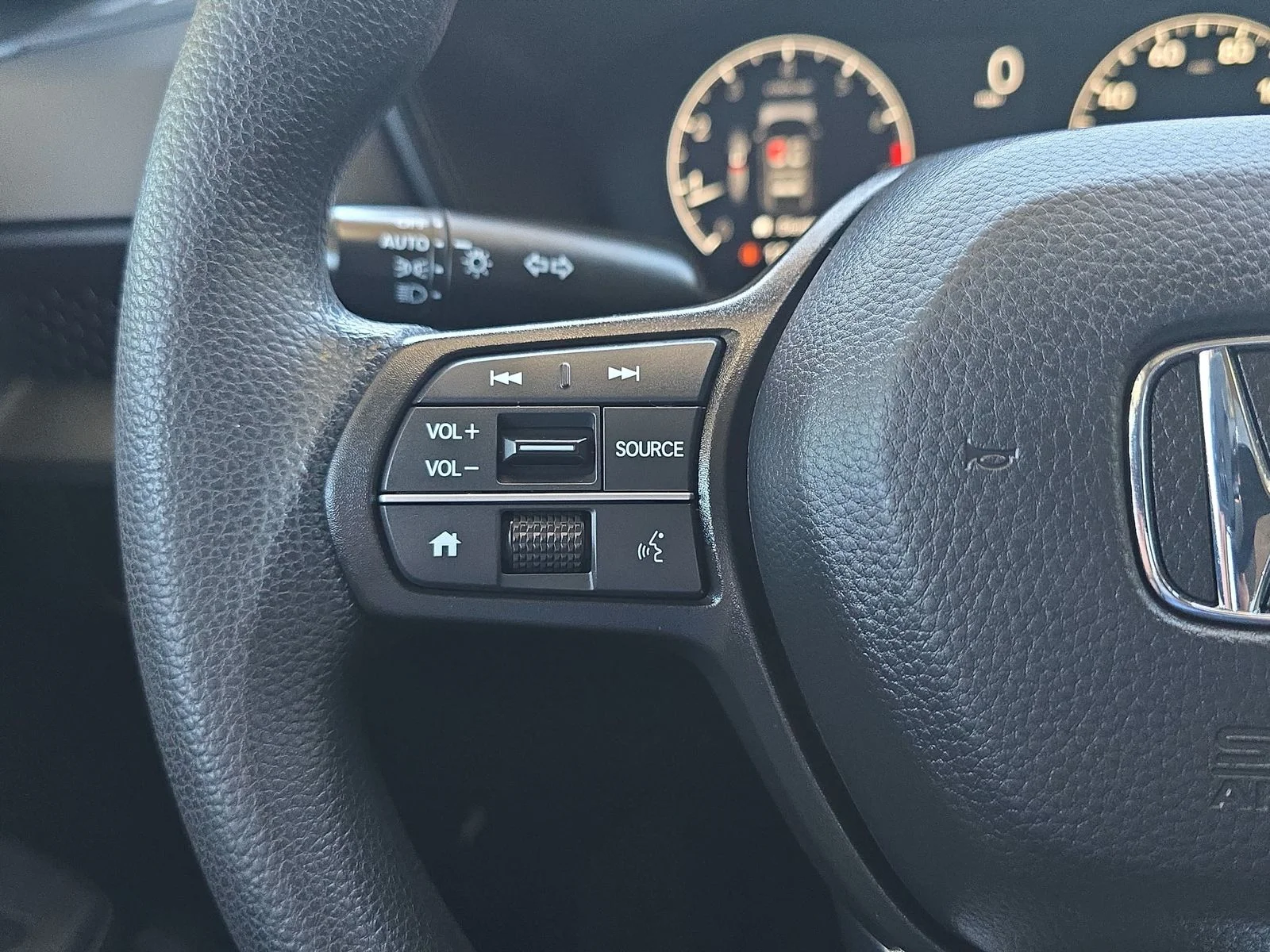 2024 Honda CR-V LX - Photo 16