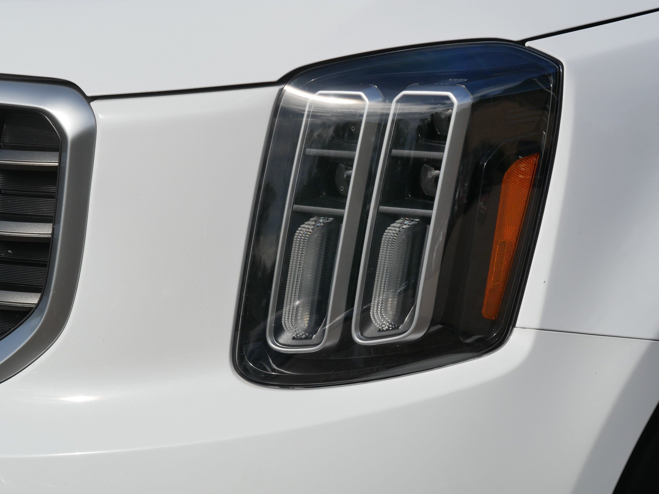 Certified Used 2024 Glacial White Pearl Kia SX image 16