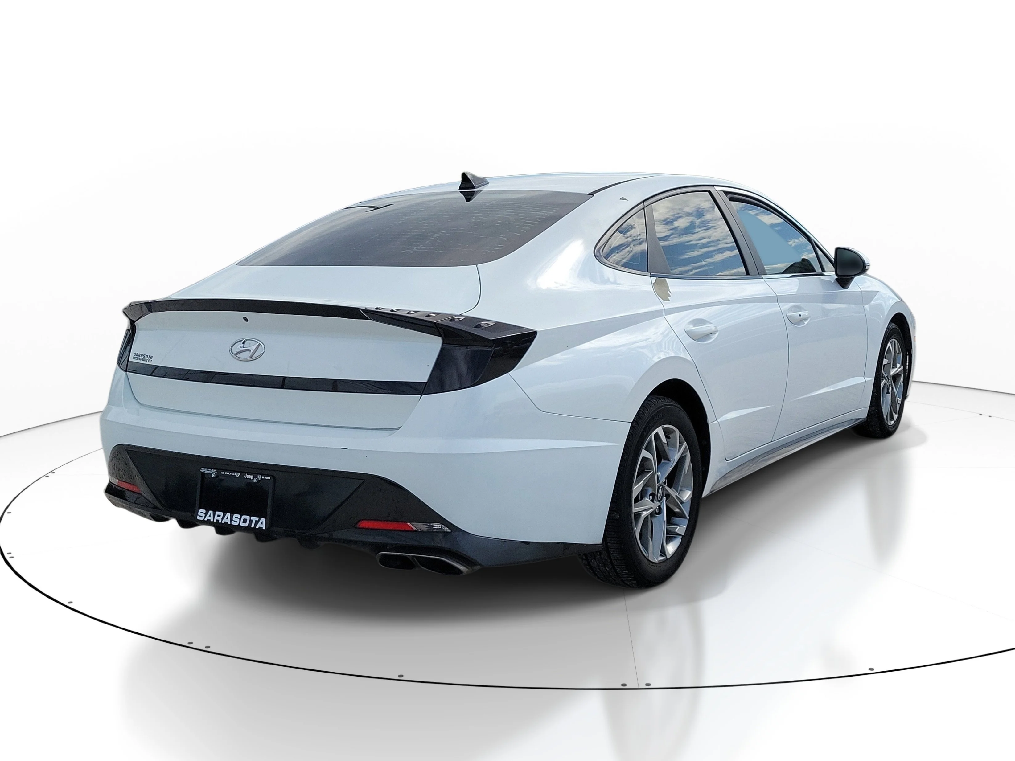 Used 2020 Quartz White Hyundai SEL image 6