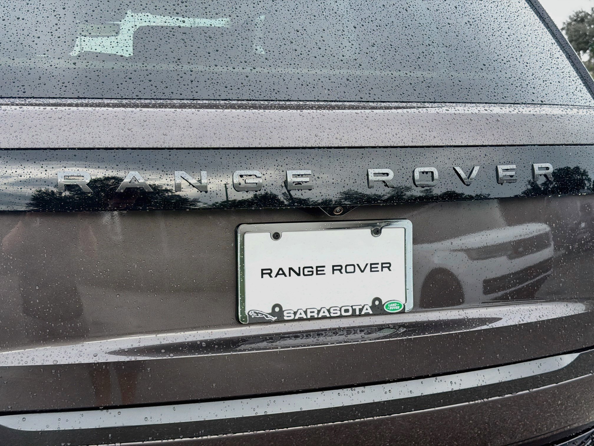New 2026 Charente Grey Land Rover SE image 11
