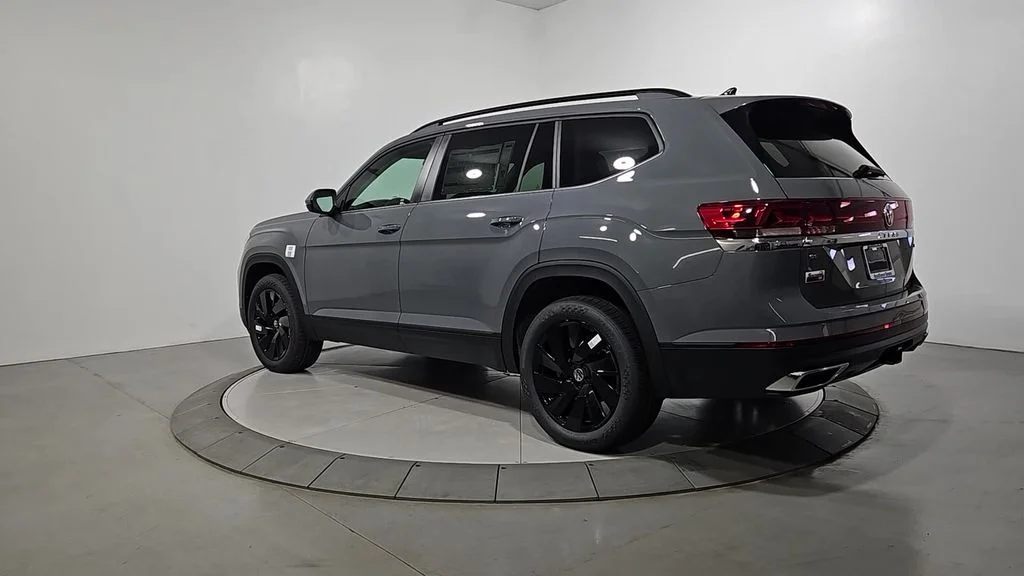 New 2026 Gray Volkswagen 2.0T SE w/Technology image 3