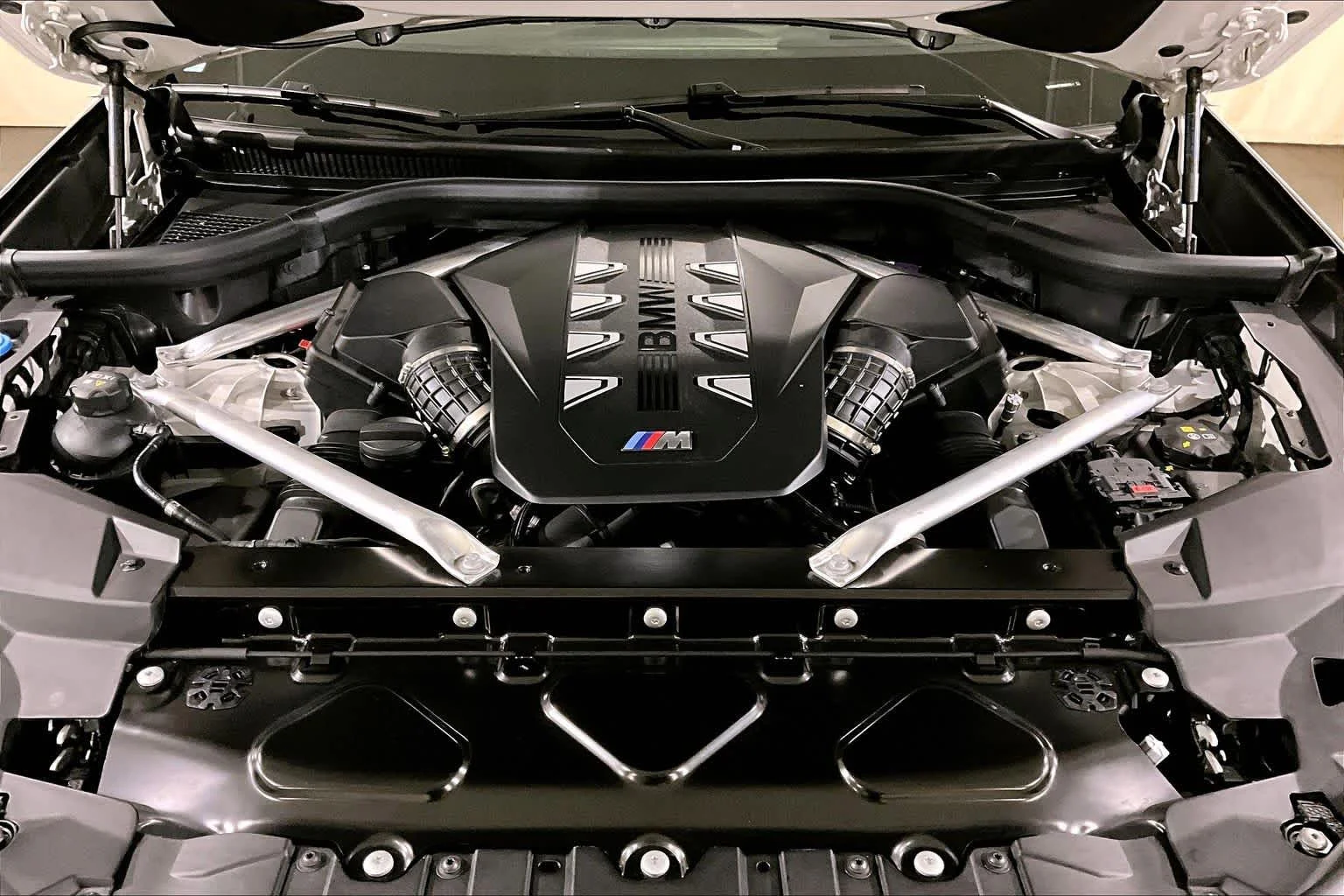 New 2026 Mineral White Metallic BMW M60i image 14