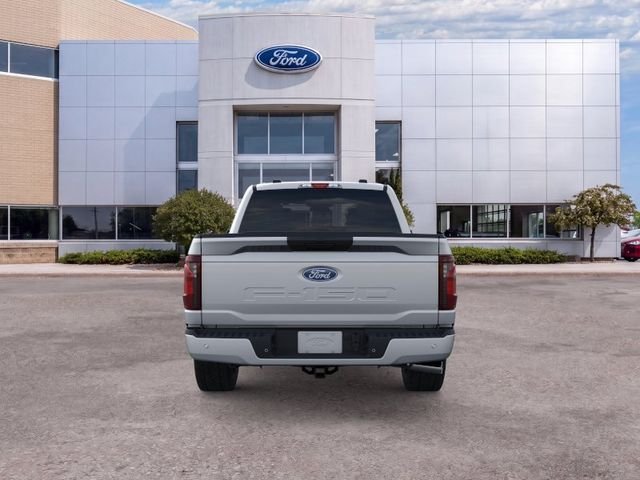 New 2026 Silver Metallic Ford XLT image 5