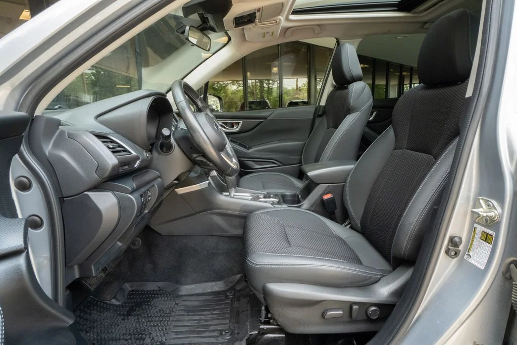 Used 2022 Silver Subaru Premium image 8