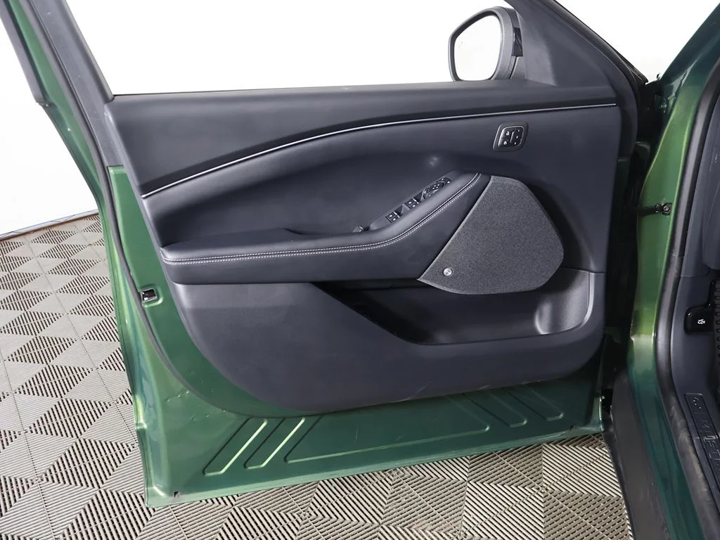 Used 2025 Green Metallic Ford Premium image 27