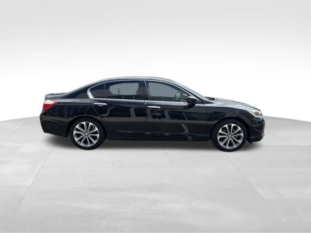 Used 2015 Black Honda Sport image 7