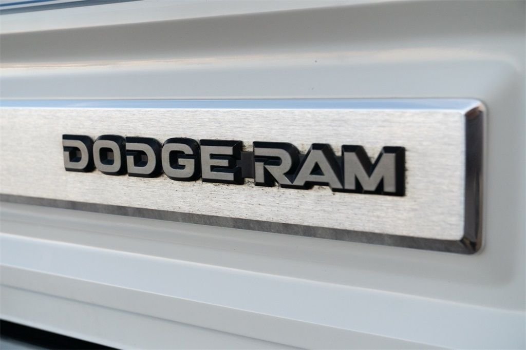 Used 1988  Dodge 100 image 30