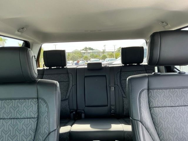 Used 2024 Green Toyota SR5 image 11