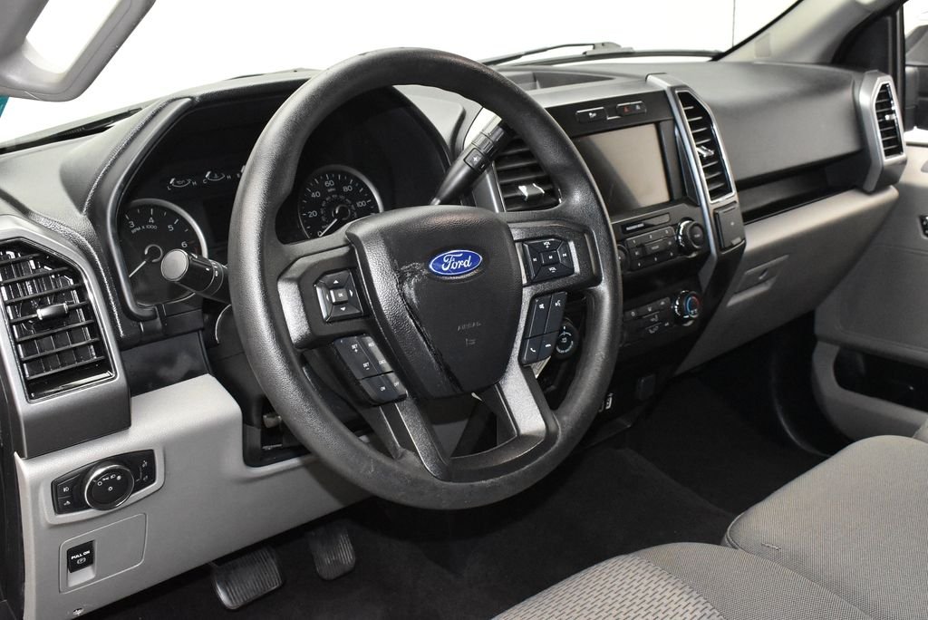 Used 2020 Black Ford XLT image 14
