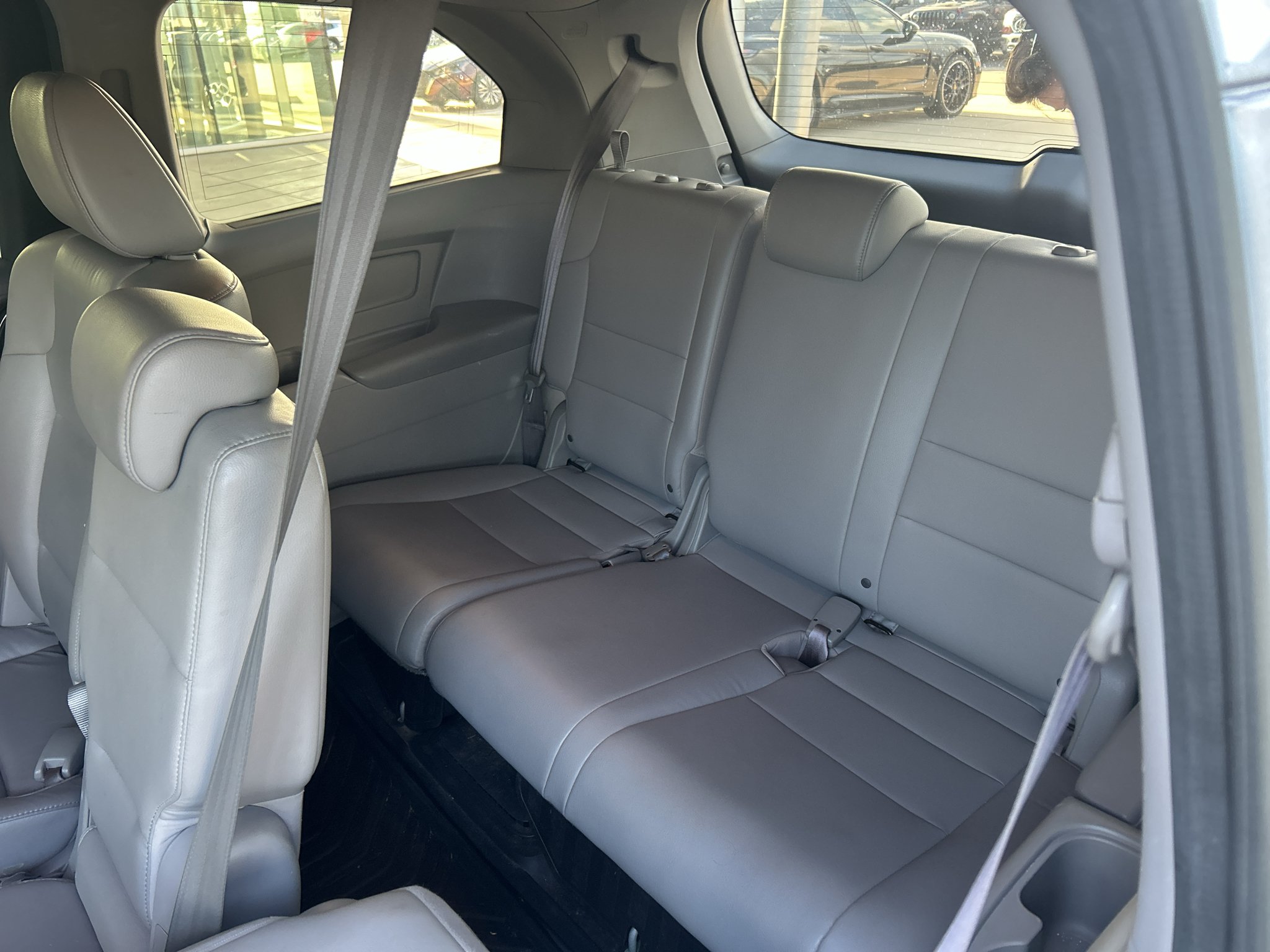 Used 2014 SILVER Honda EX-L image 12