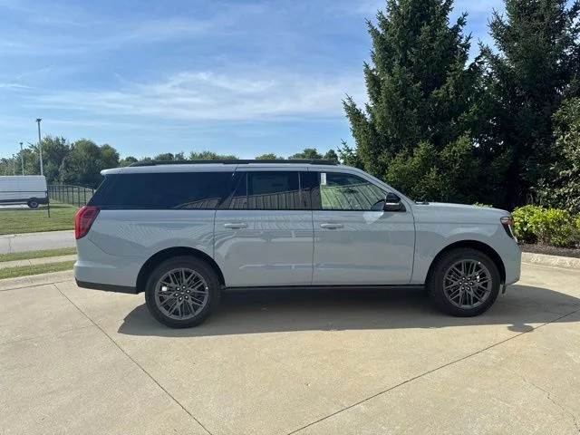 New 2027 Glacier Gray Metallic Tri-Coat Ford Platinum image 34