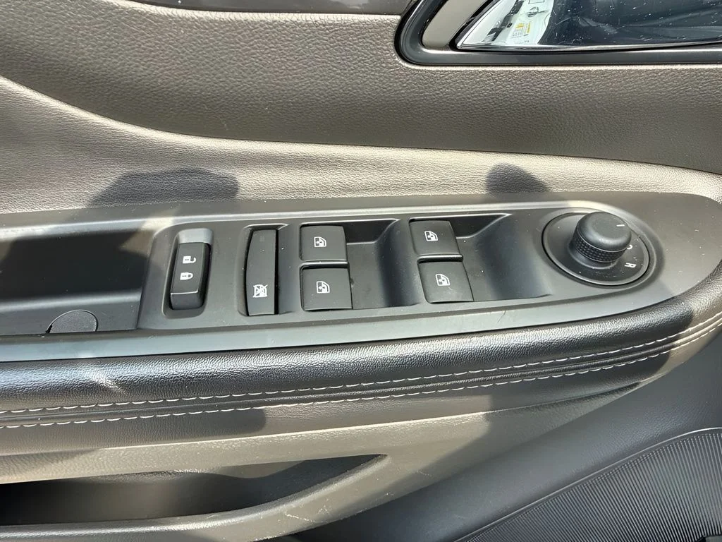 Used 2021 White Buick Preferred image 25
