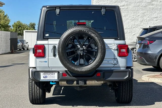 Used 2023 Silver Jeep Sahara 4xe image 5