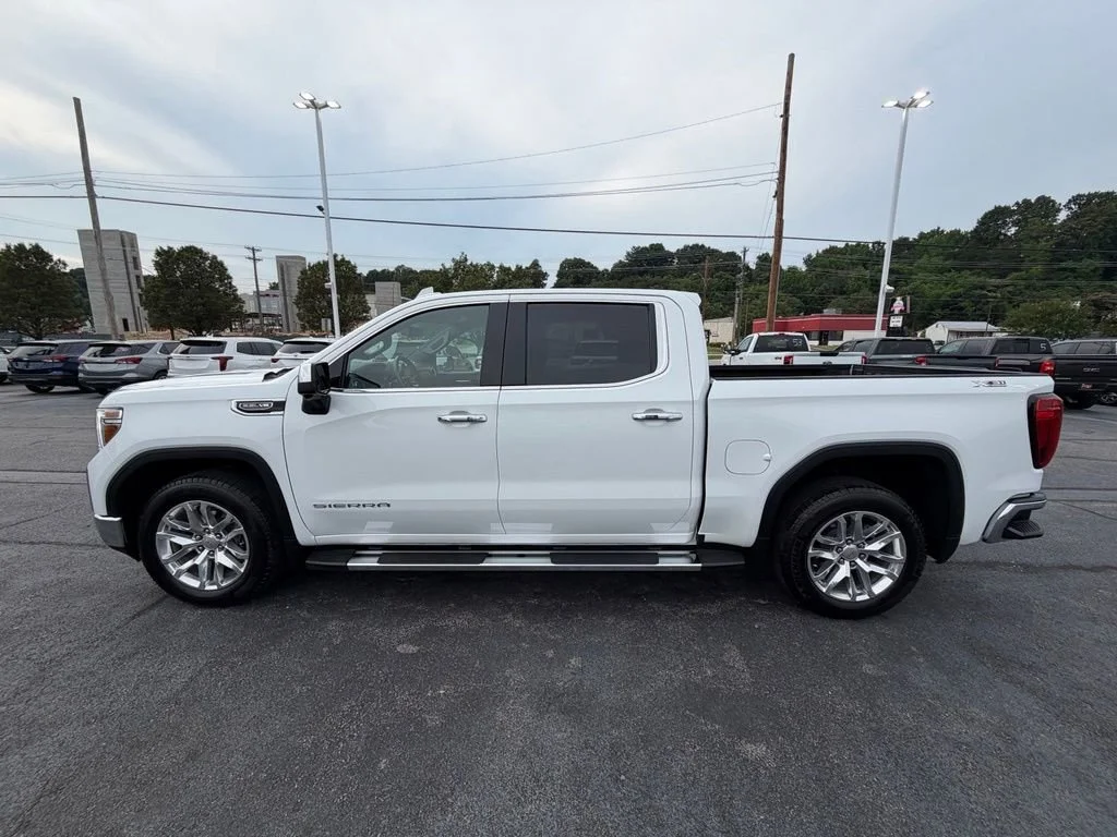 Used 2021 SUMMIT WHITE GMC SLT image 4
