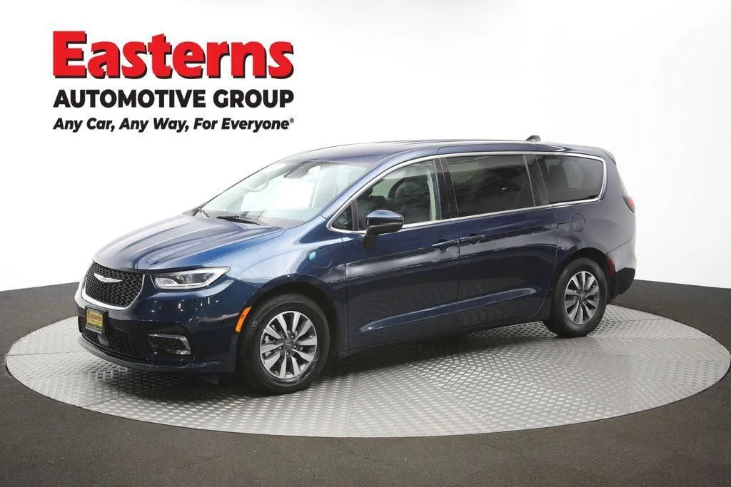Certified Used 2023 Blue Chrysler Touring L image 61