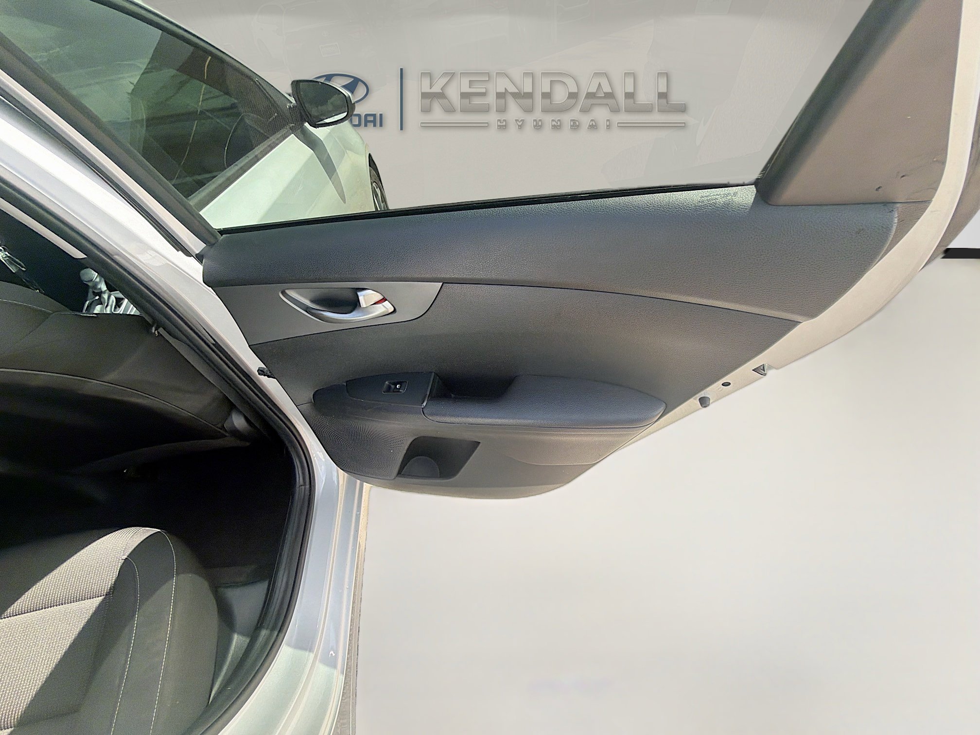 Used 2021 Silky Silver Kia LXS image 27