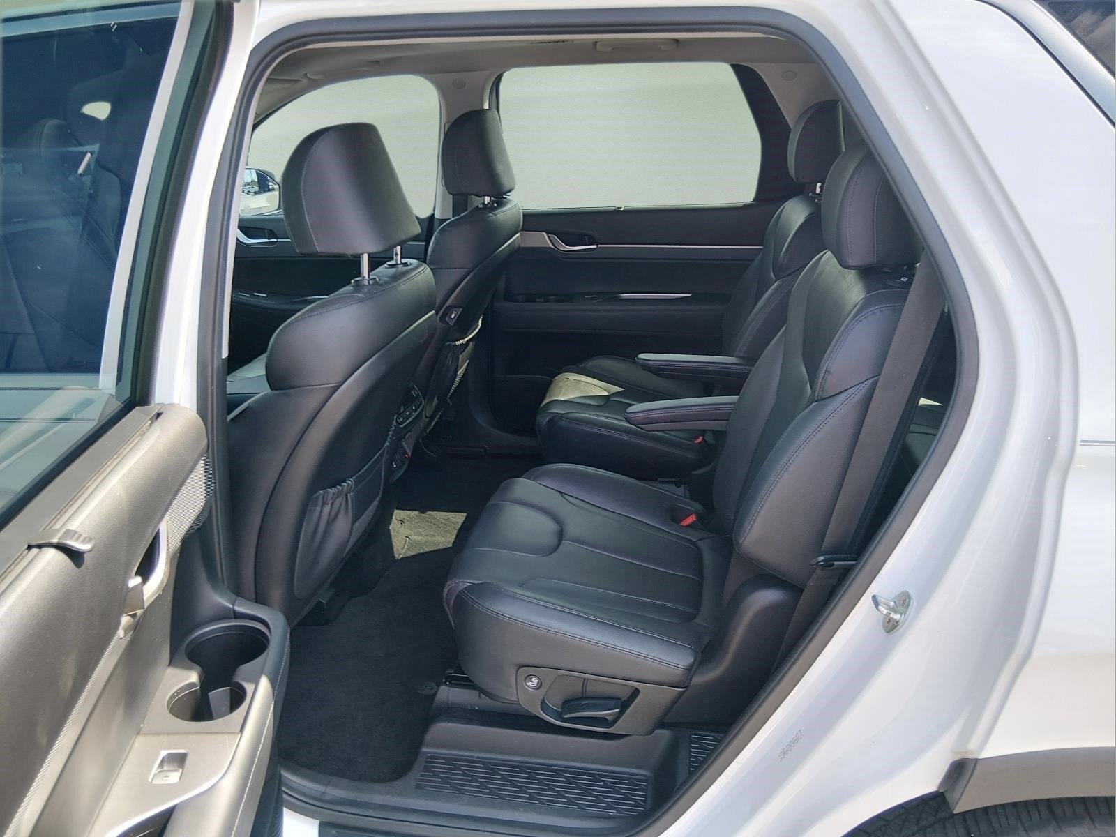 Used 2020 Hyper White Hyundai SEL image 19