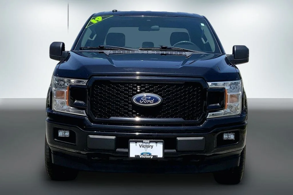 Used 2019 Black Ford XL image 3