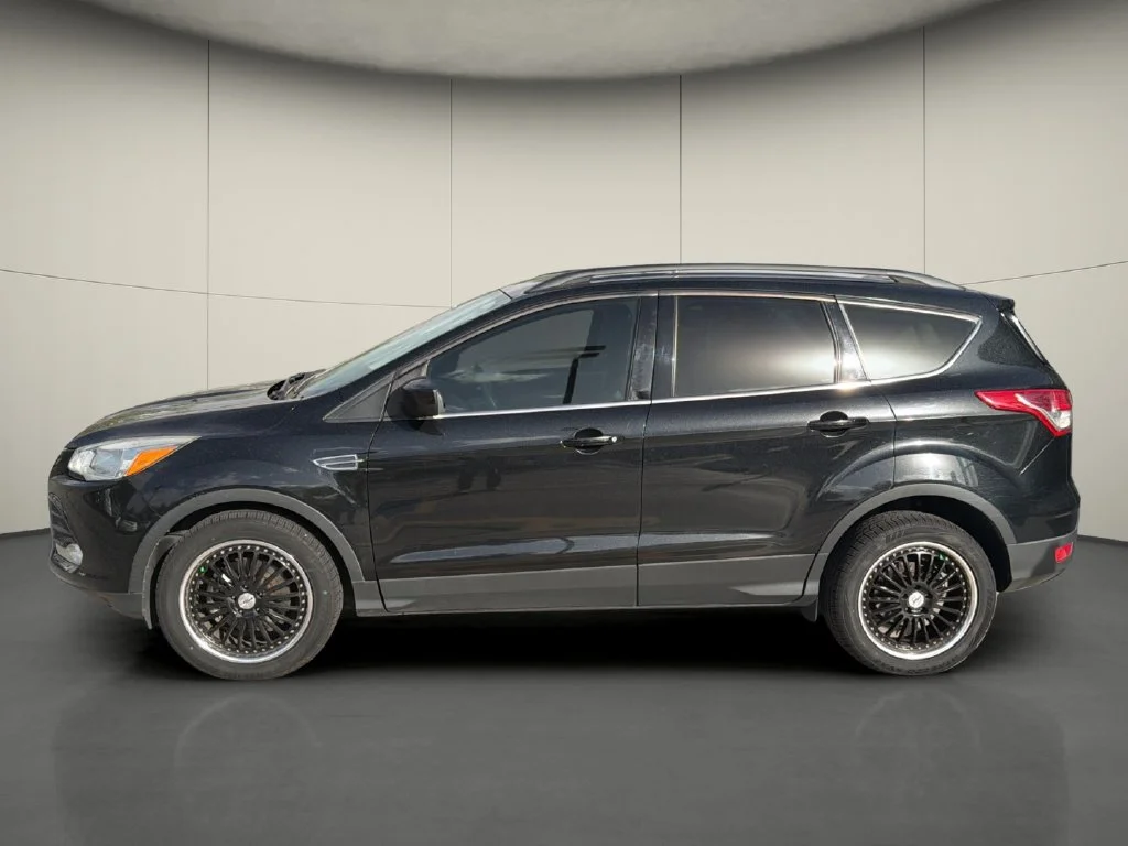 Used 2014 Black Ford SE image 4