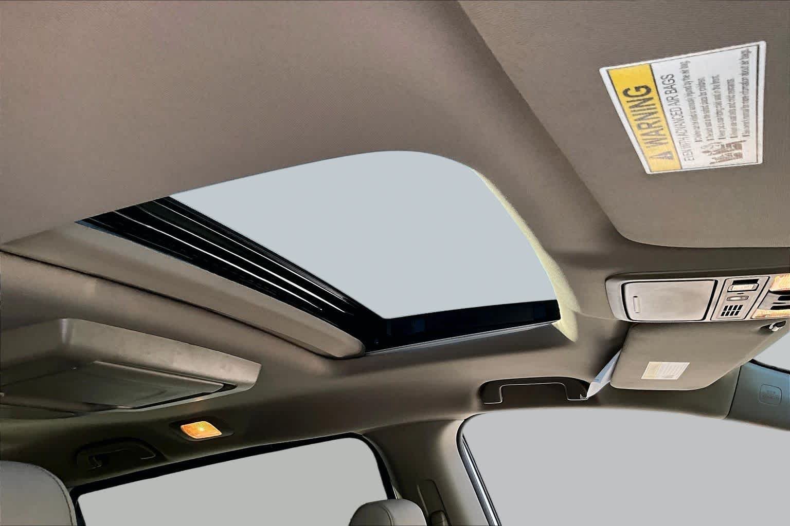 2024 Honda Odyssey Touring - Photo 14