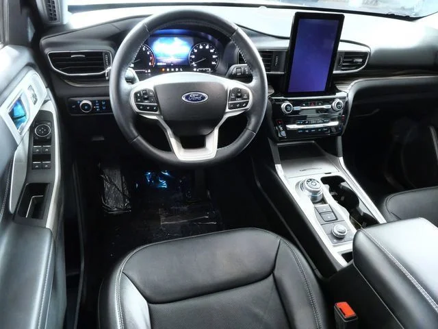 Certified Used 2023 White Ford Limited image 4