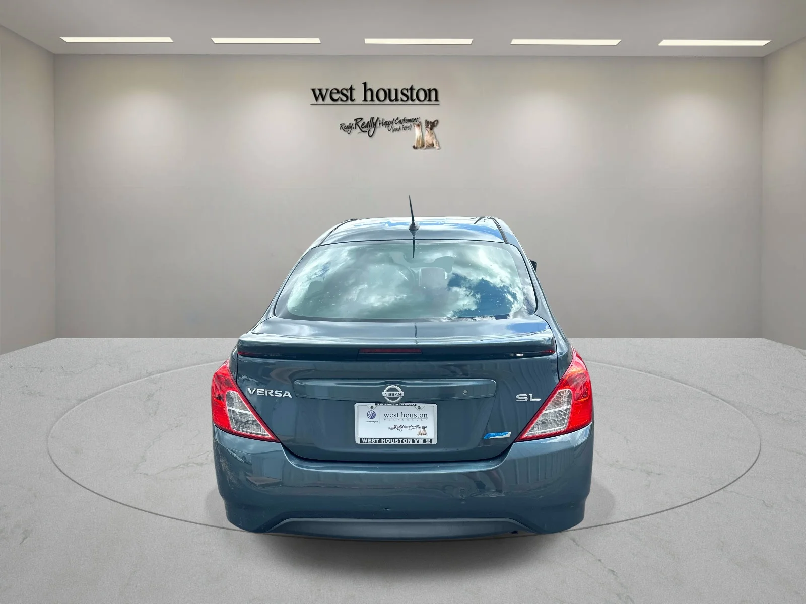 Used 2015 Graphite Blue Nissan SL image 7