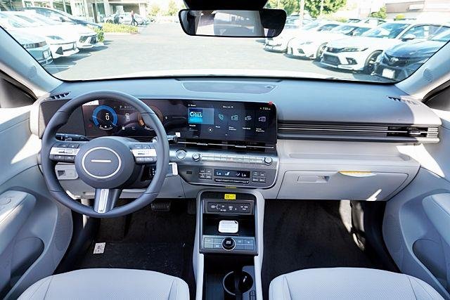 New 2026 White Hyundai SEL Premium FWD image 21