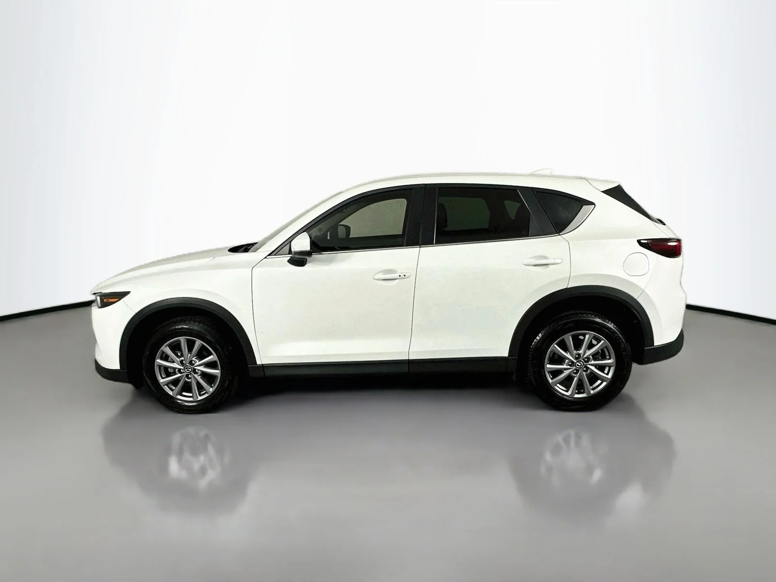 Used 2023 White Mazda 2.5 S Preferred Package image 4