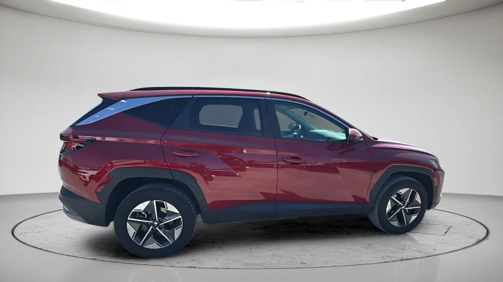 Used 2025 Red Hyundai SEL image 4