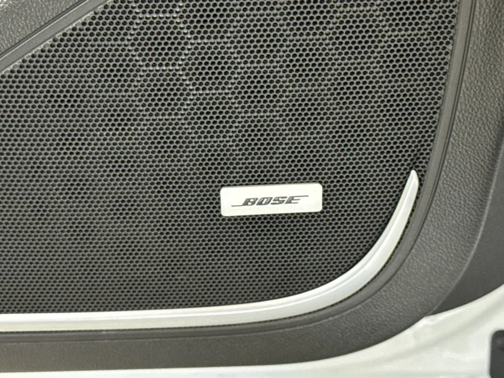 Used 2020 SUMMIT WHITE Buick Premium image 19