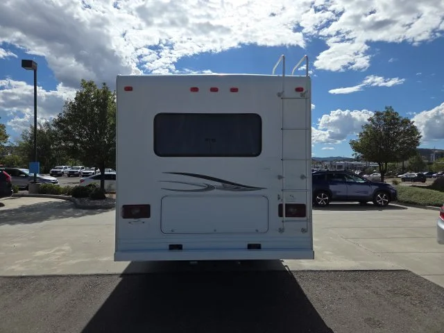 Used 2013 White Ford Base image 6