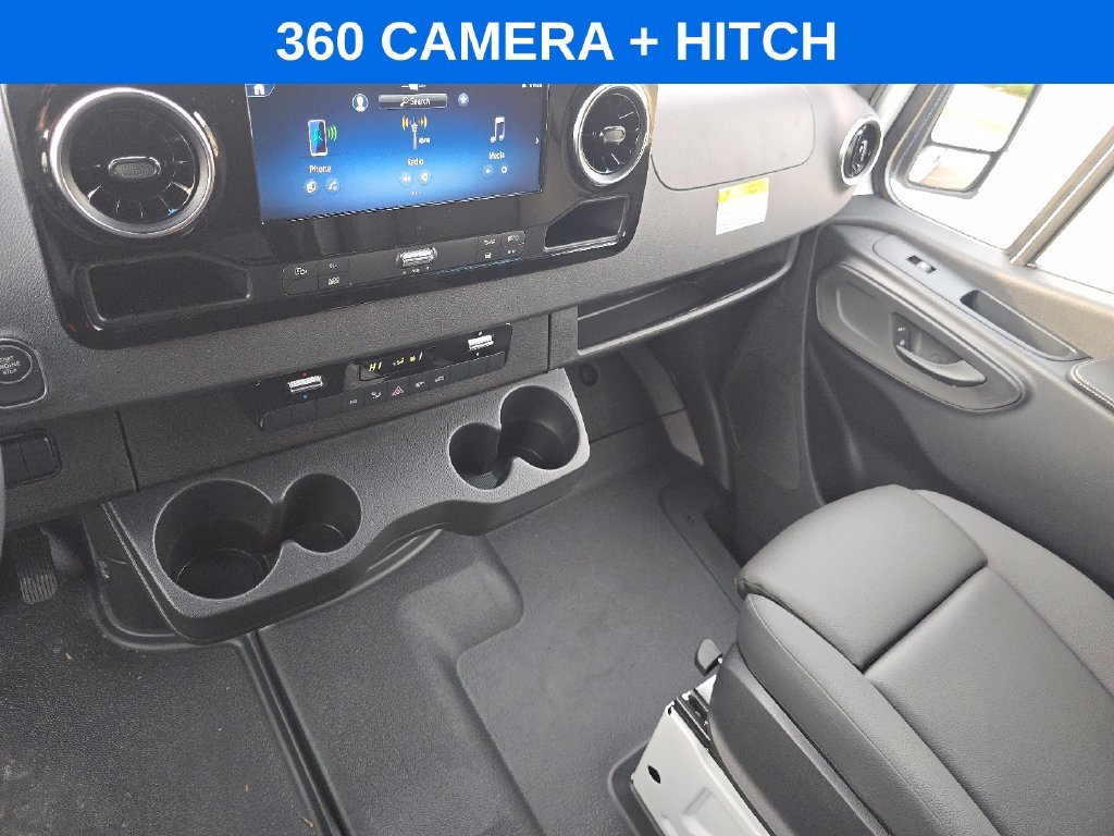 New 2026 Arctic White Mercedes-Benz Cargo 170 WB image 23