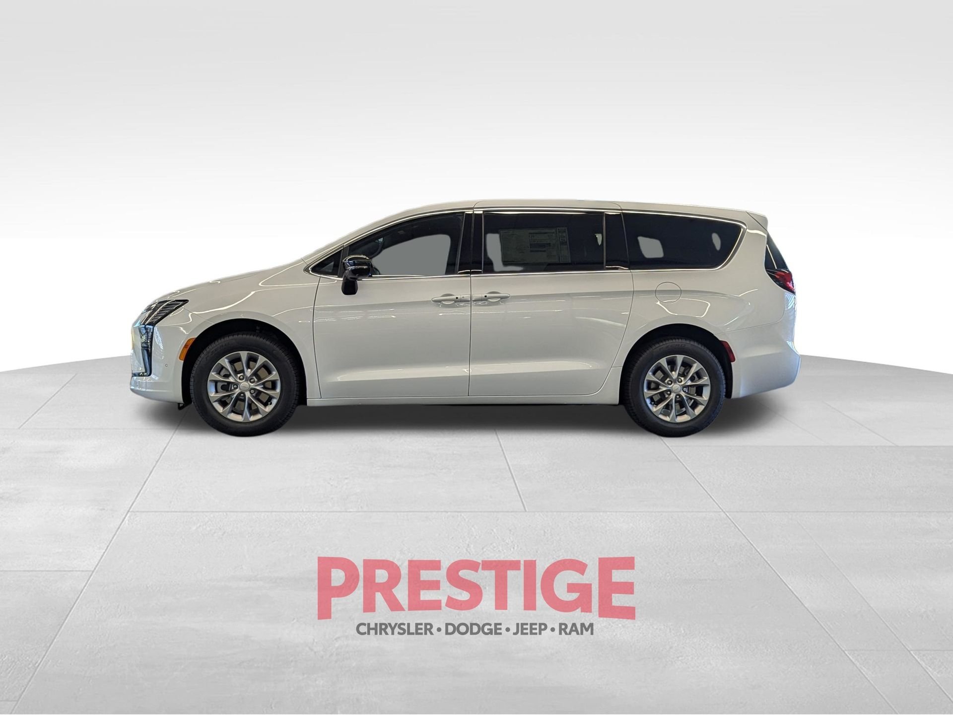 New 2027 Bright White Clear-Coat Exterior Paint Chrysler Select image 10