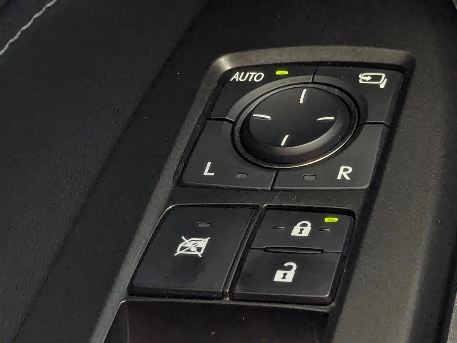 Used 2024 Redline Lexus NX 350 F SPORT Handling image 15