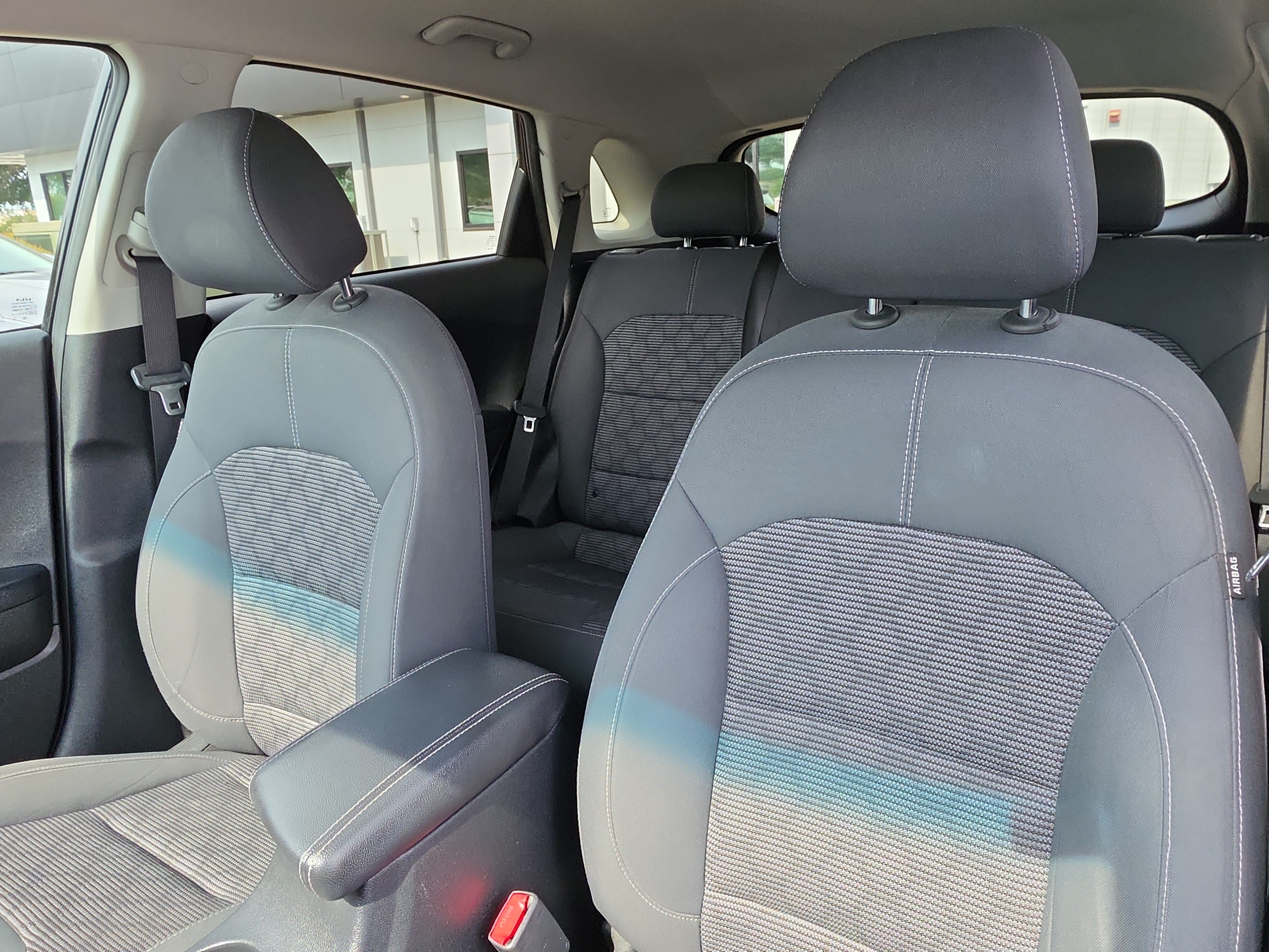 Certified Used 2022 Aurora Black Pearl Kia LX image 20
