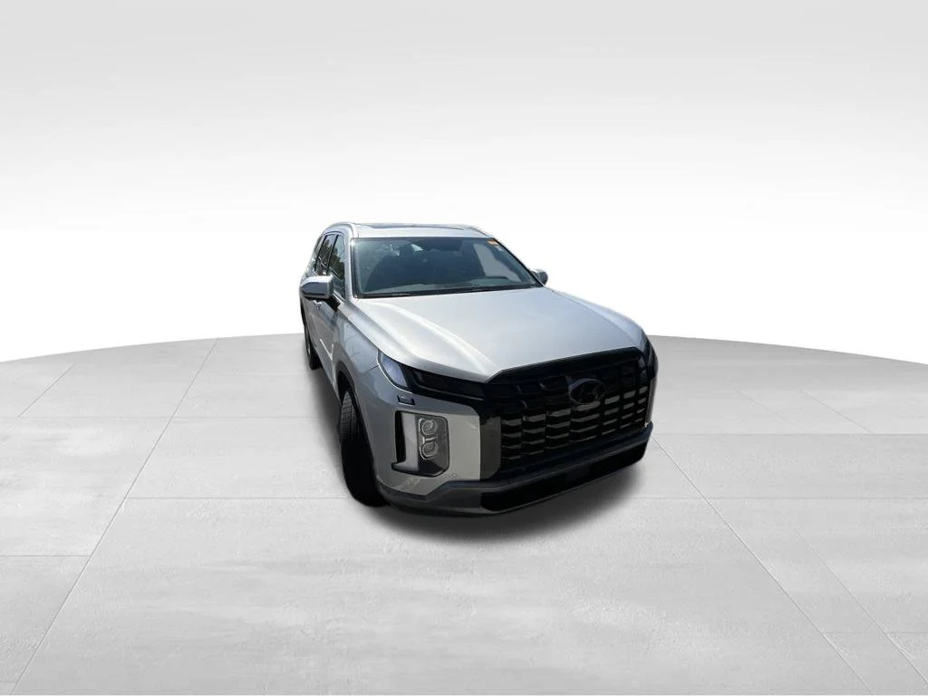 Used 2024 Silver Hyundai SEL image 35