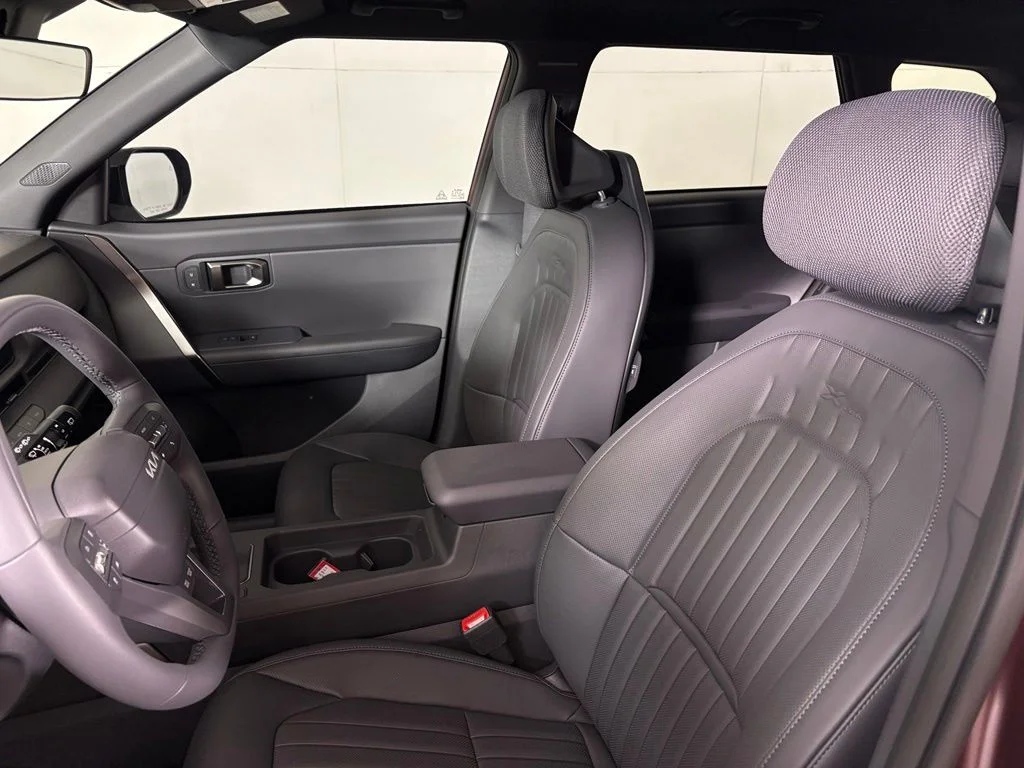 New 2027 Magma Red Matte Kia X-Line SX image 19
