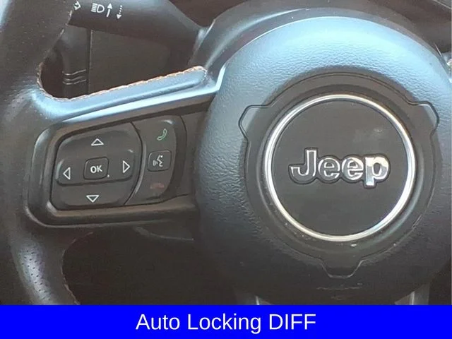 Used 2024 Gray Jeep Mojave image 6