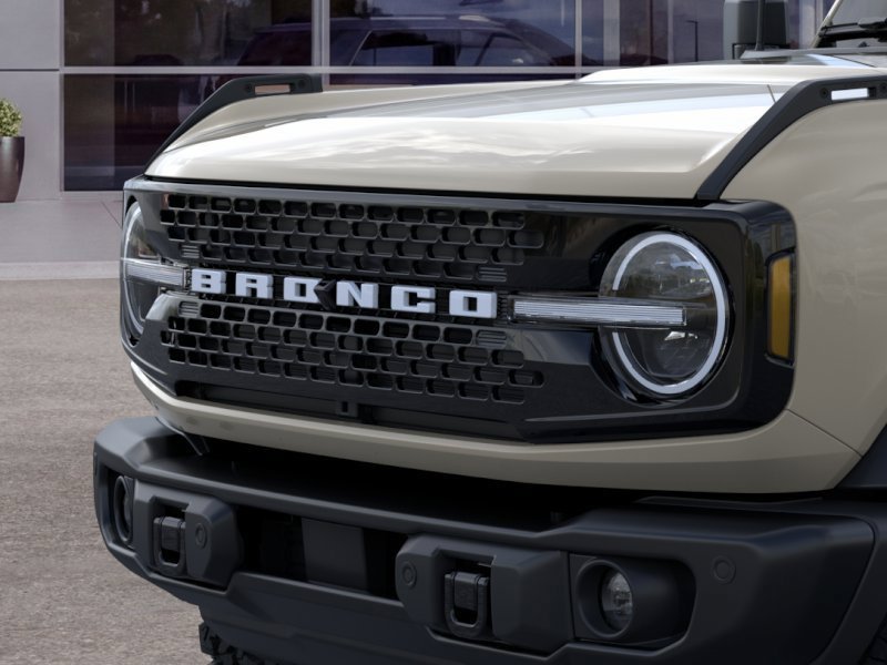 Used 2025 Desert Sand Ford Badlands image 51