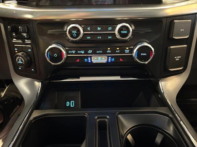 Used 2023 Gray Ford Lariat image 22