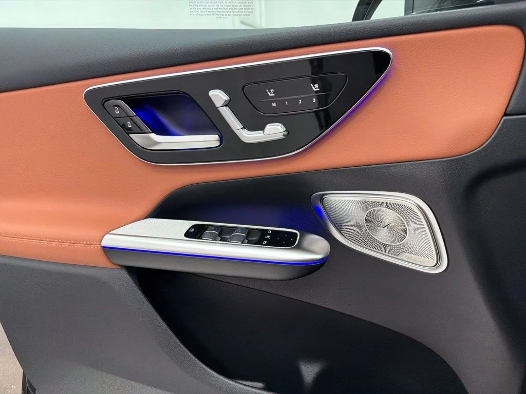New 2027 Gray Mercedes-Benz GLC 300 image 18